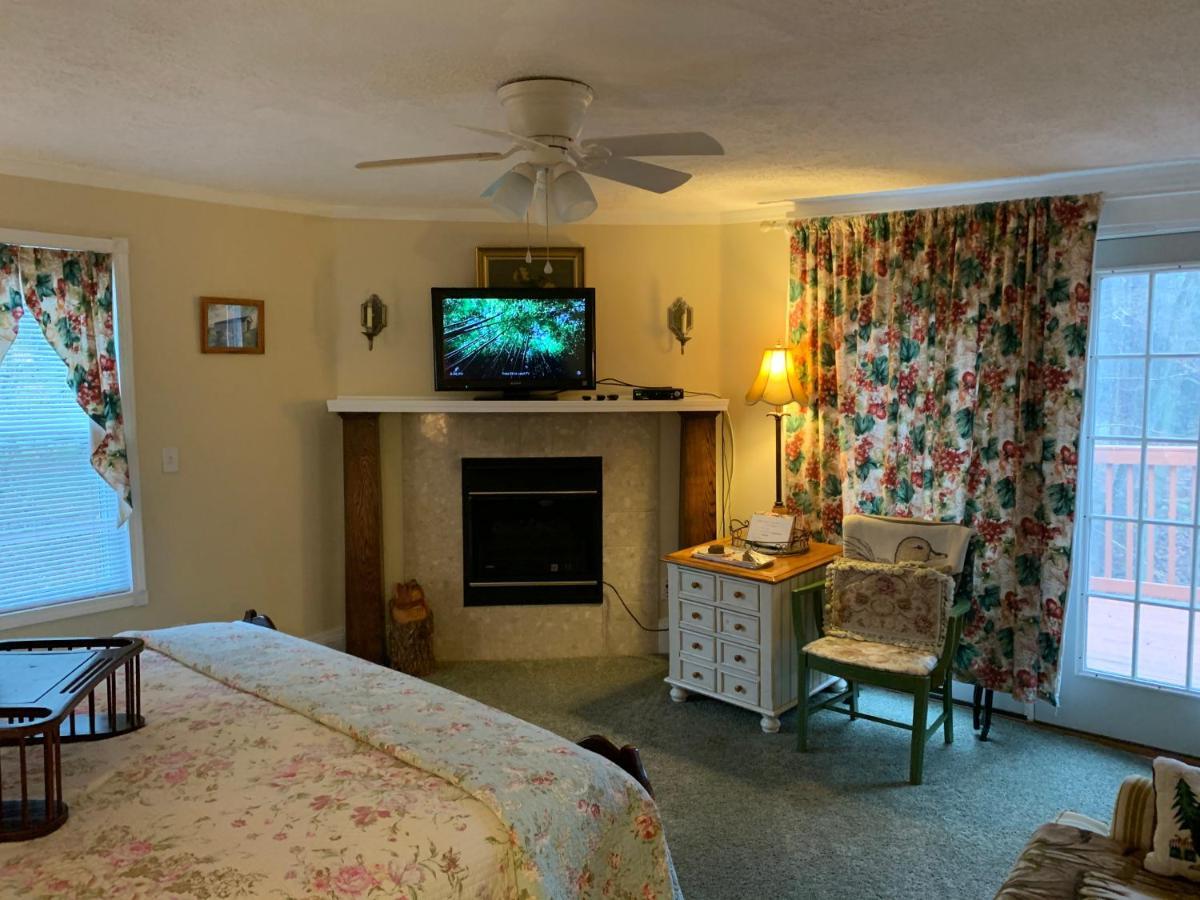Emerald Necklace Inn Bed And Breakfast Lakewood Kültér fotó